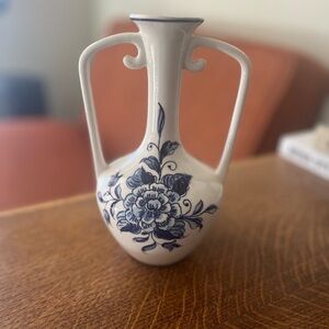 Vintage Hand Painted Blue & White Double-Handled Vase Portugal 7 3/4”